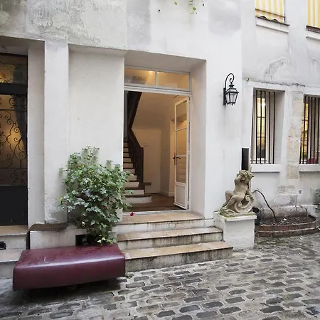 Apartment Rosiers